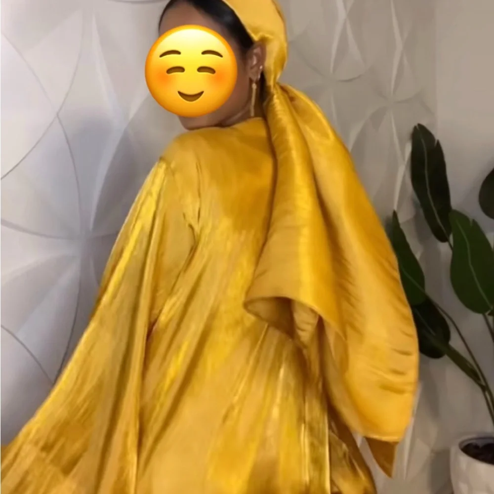 Elegant Yellow/Gold Three Piece Abaya set - Picture 6 of 6